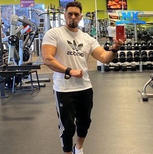 Meet your Posher, Victor